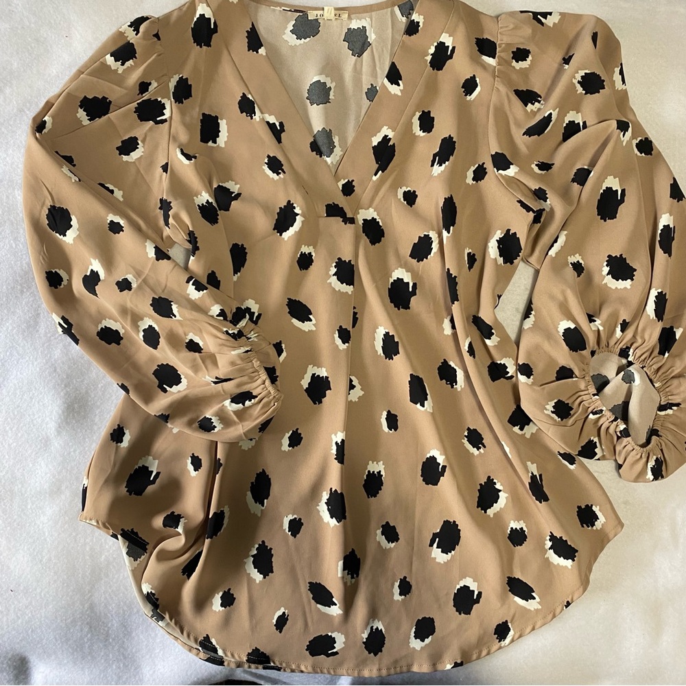Jodifl abstract leopard print tan billowy poet sleeve V-neck tunic blouse shirt - Picture 6 of 6